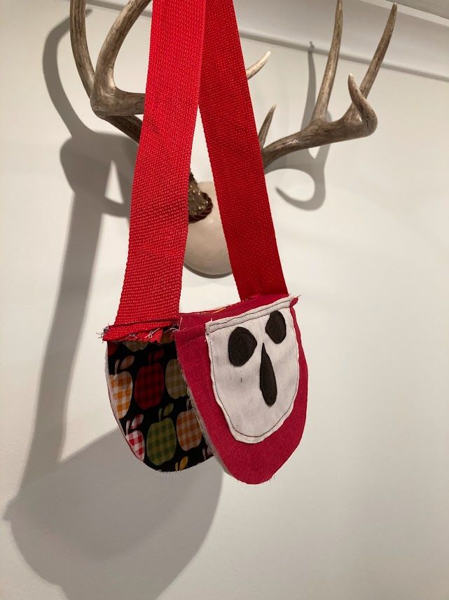 Christmas 2021: Apple Slice Purse