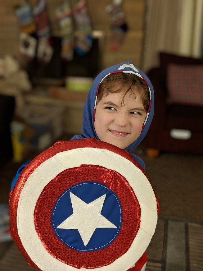 Christmas 2021: DIY Captain America Shield